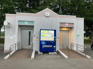 【北海道キャンプ場レポ】安平町｜鹿公園キャンプ場　トイレ